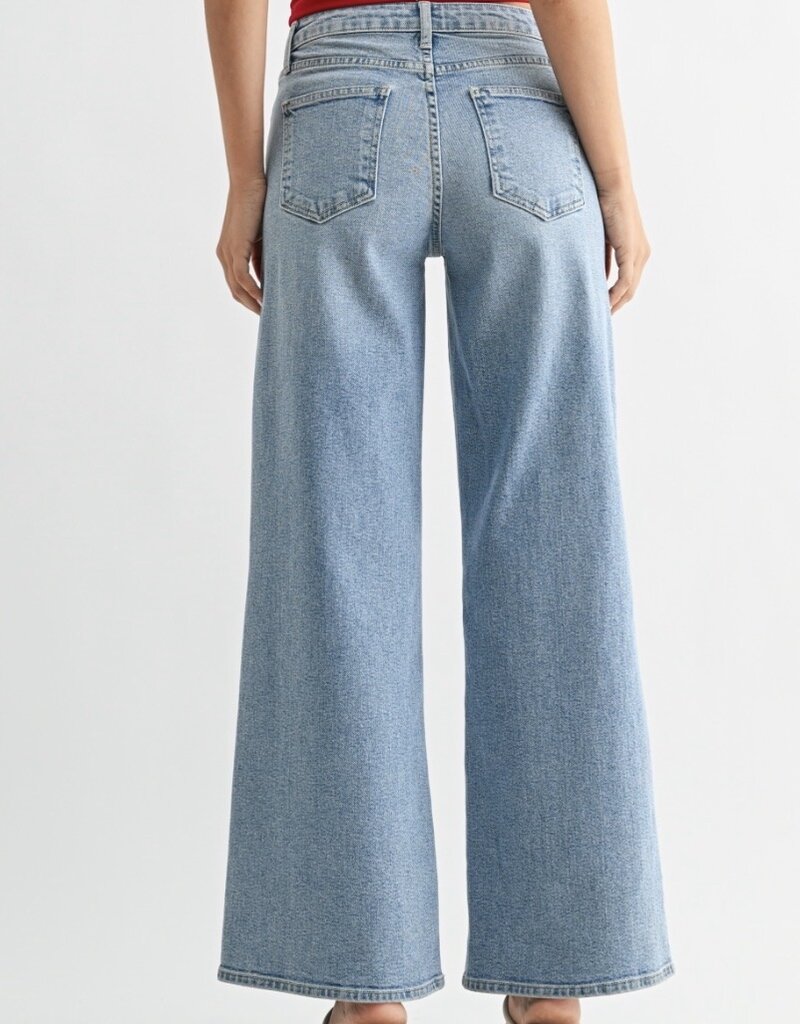 Ultra wide jean