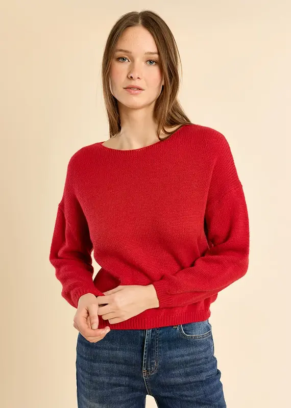 Round neck sweater