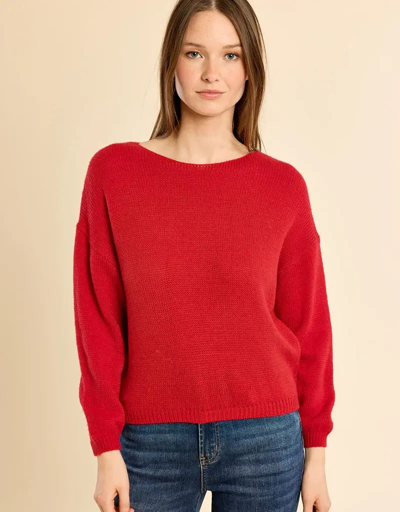 Round neck sweater