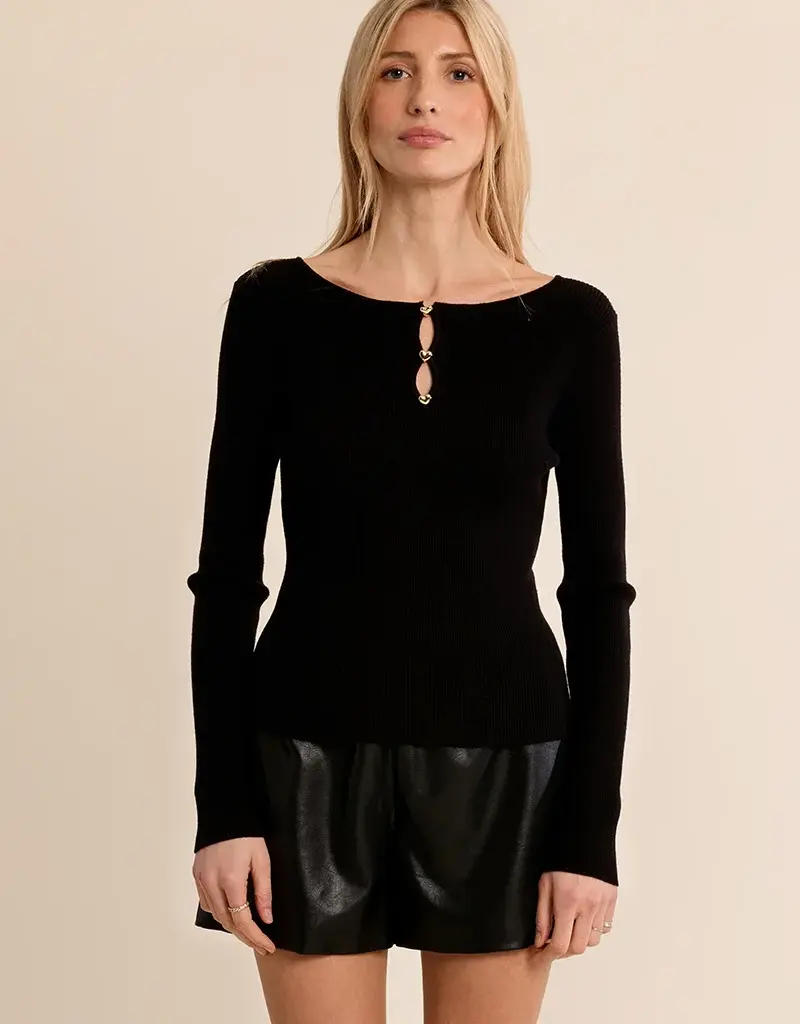 Heart button knit top