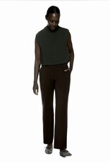 Ponte true straight leg
