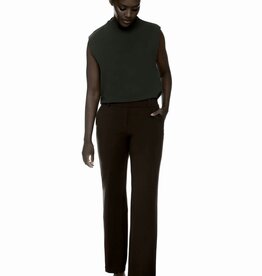Ponte true straight leg