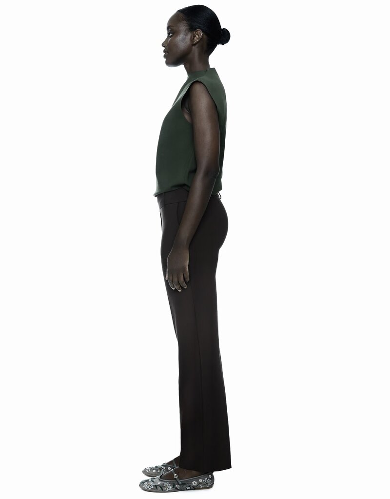 Ponte true straight leg