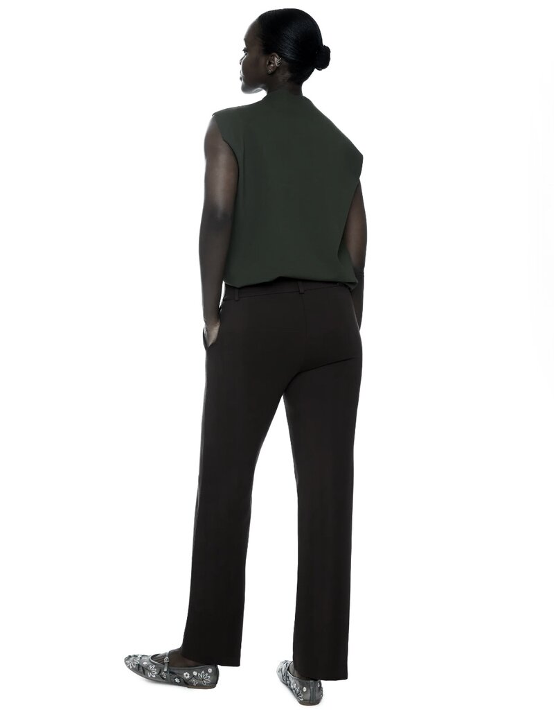 Ponte true straight leg