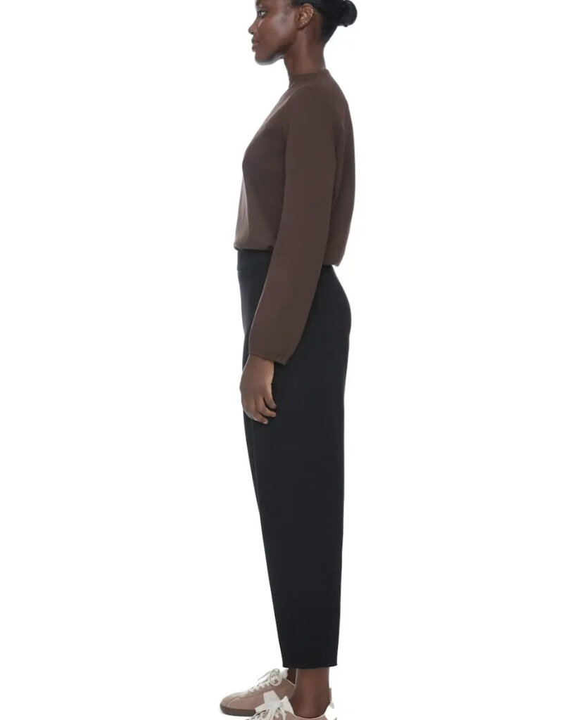 Barrel leg w/side pocket