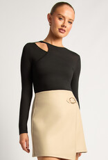 Layer cut top