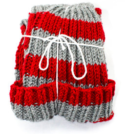 Man Knit Studio Hat & Scarf Set