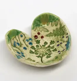 Walton Clay Studio Heart Small Pressed Flowers 3 1/2" dia.