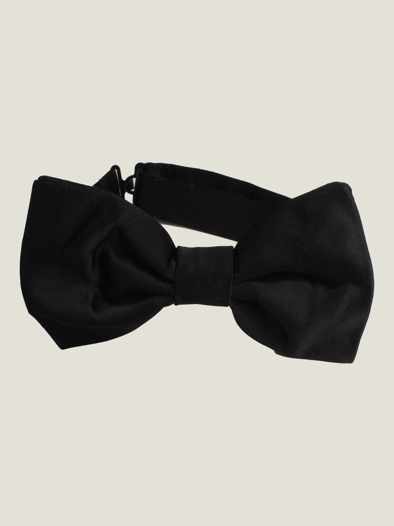 League of Rebels Pre-Tied Bow