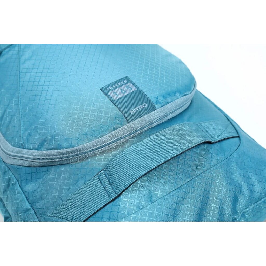 Tracker Wheelie Board Bag Arctic (2026)
