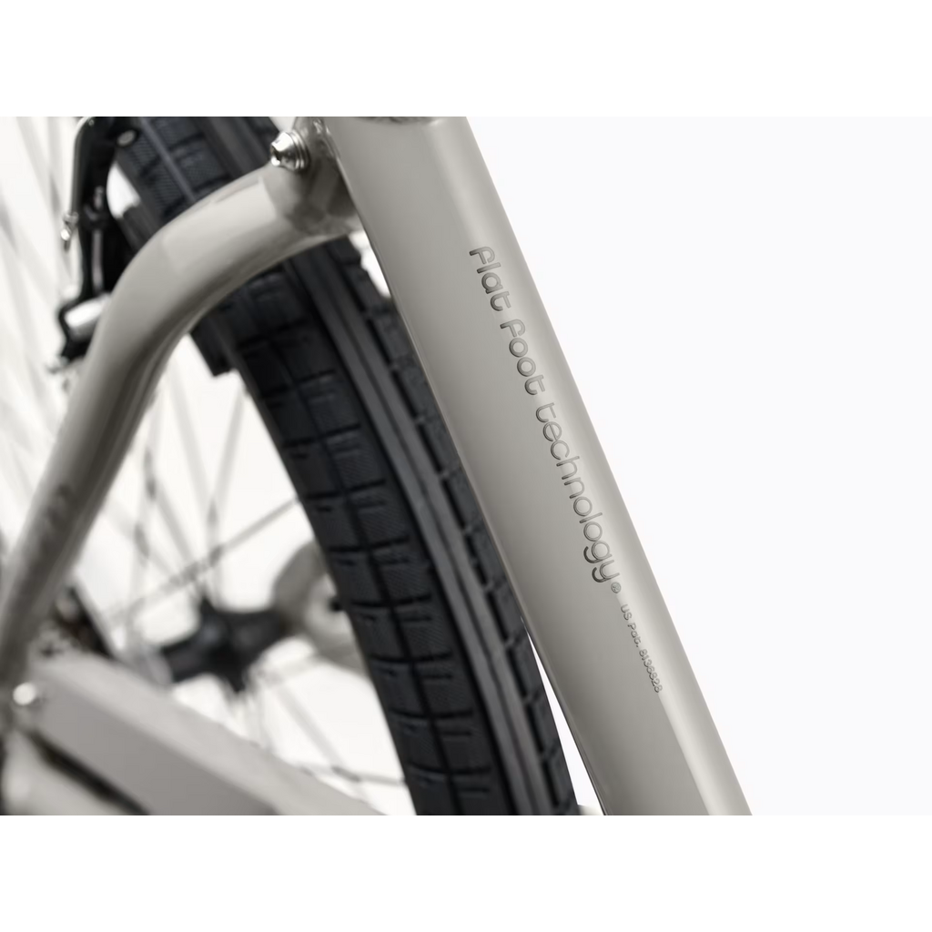 Electra Townie Original 7D Step Over Cement