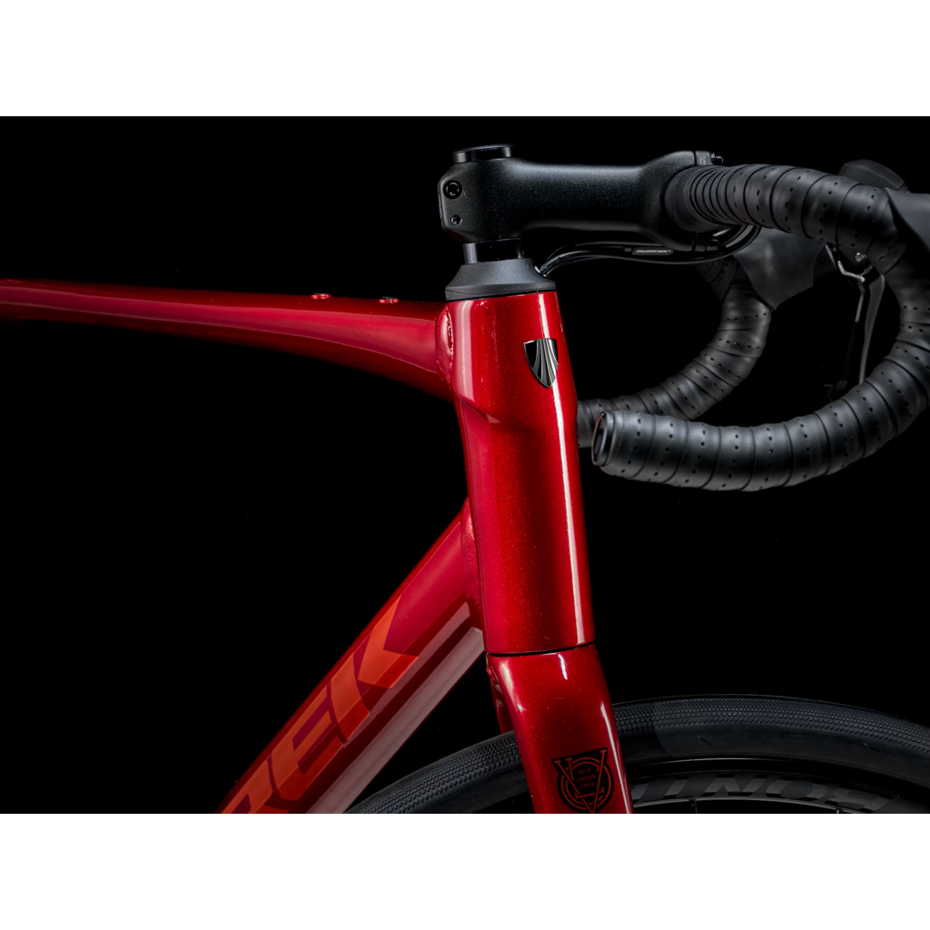 Trek Domane AL 2 Gen 4, Crimson/Dark Carmine
