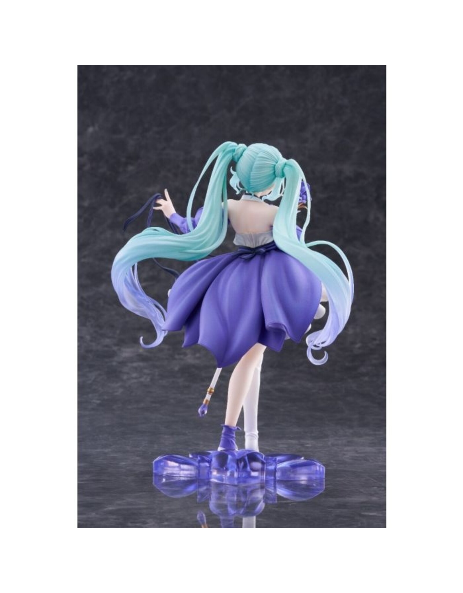 Hatsune Miku Birthday 2024 Ver. AMP+ Figure *Pre-order*