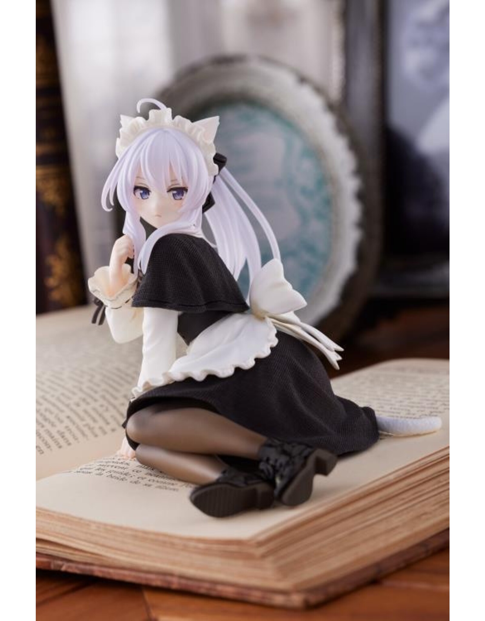 Wandering Witch Desktop Cute Figure Elaina Cat Maid Ver.