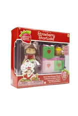Strawberry Shortcake Berry bake Shoppe Playset