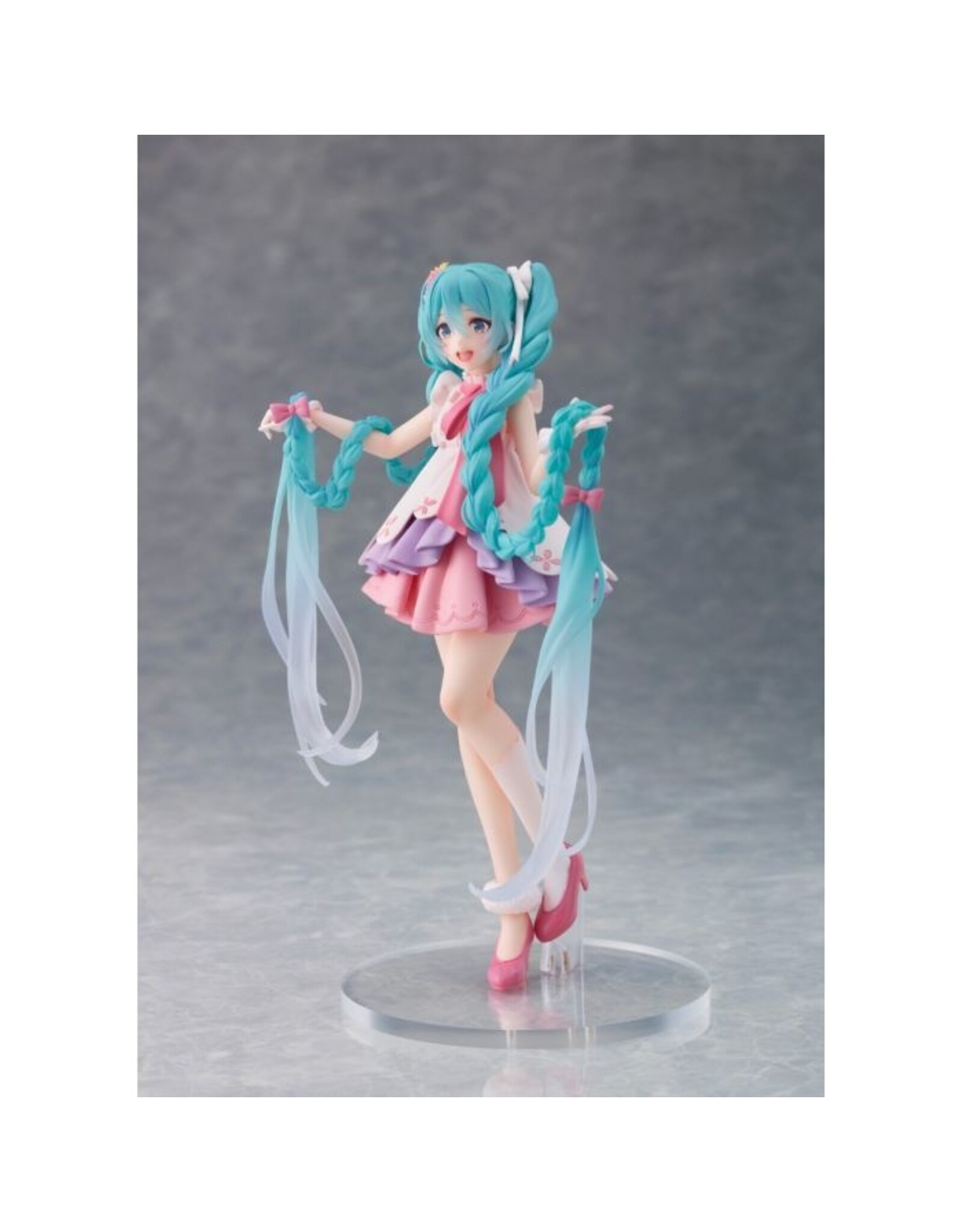 Rapunzel Hatsune Miku Wonderland Figure *Pre-order*
