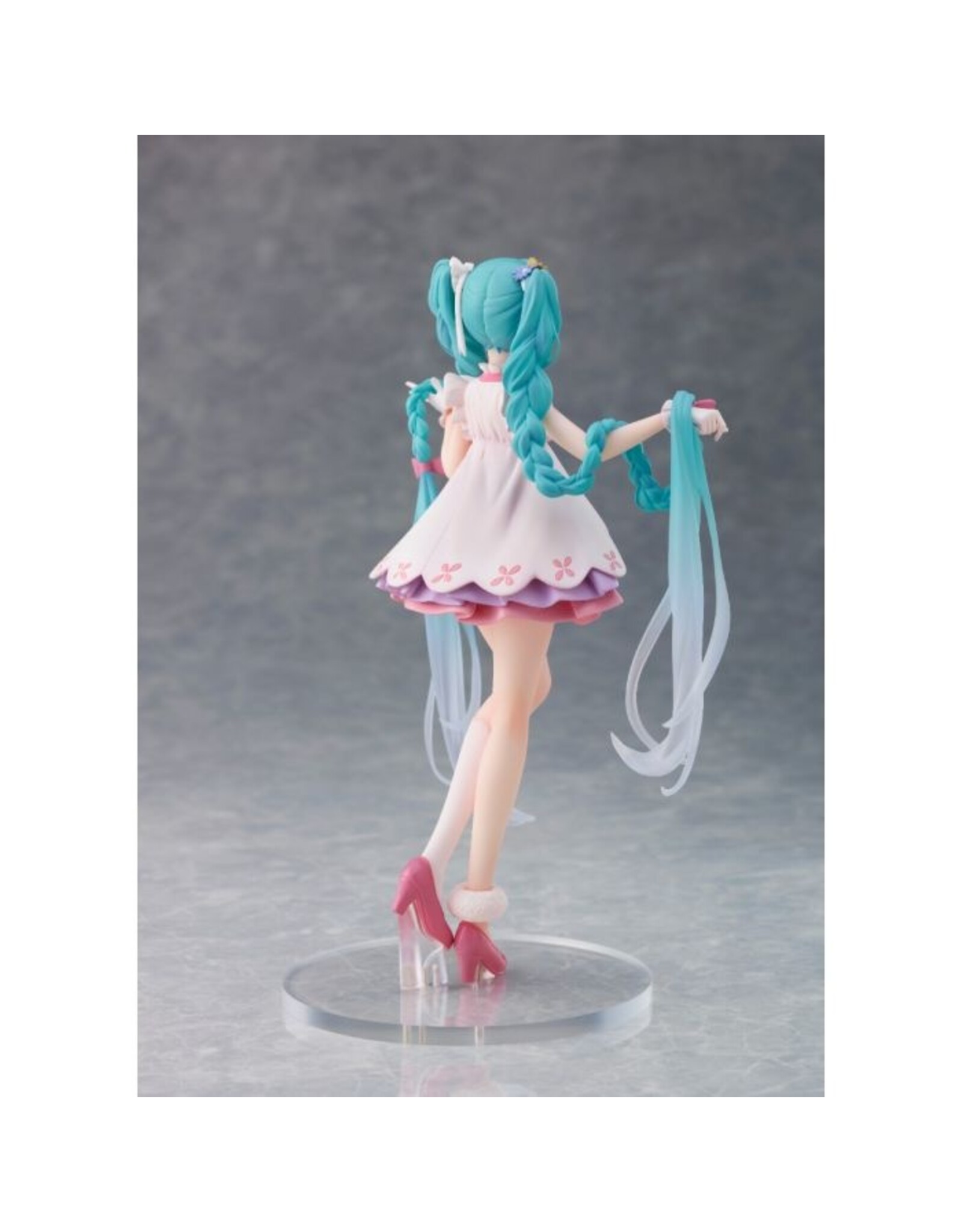 Rapunzel Hatsune Miku Wonderland Figure *Pre-order*