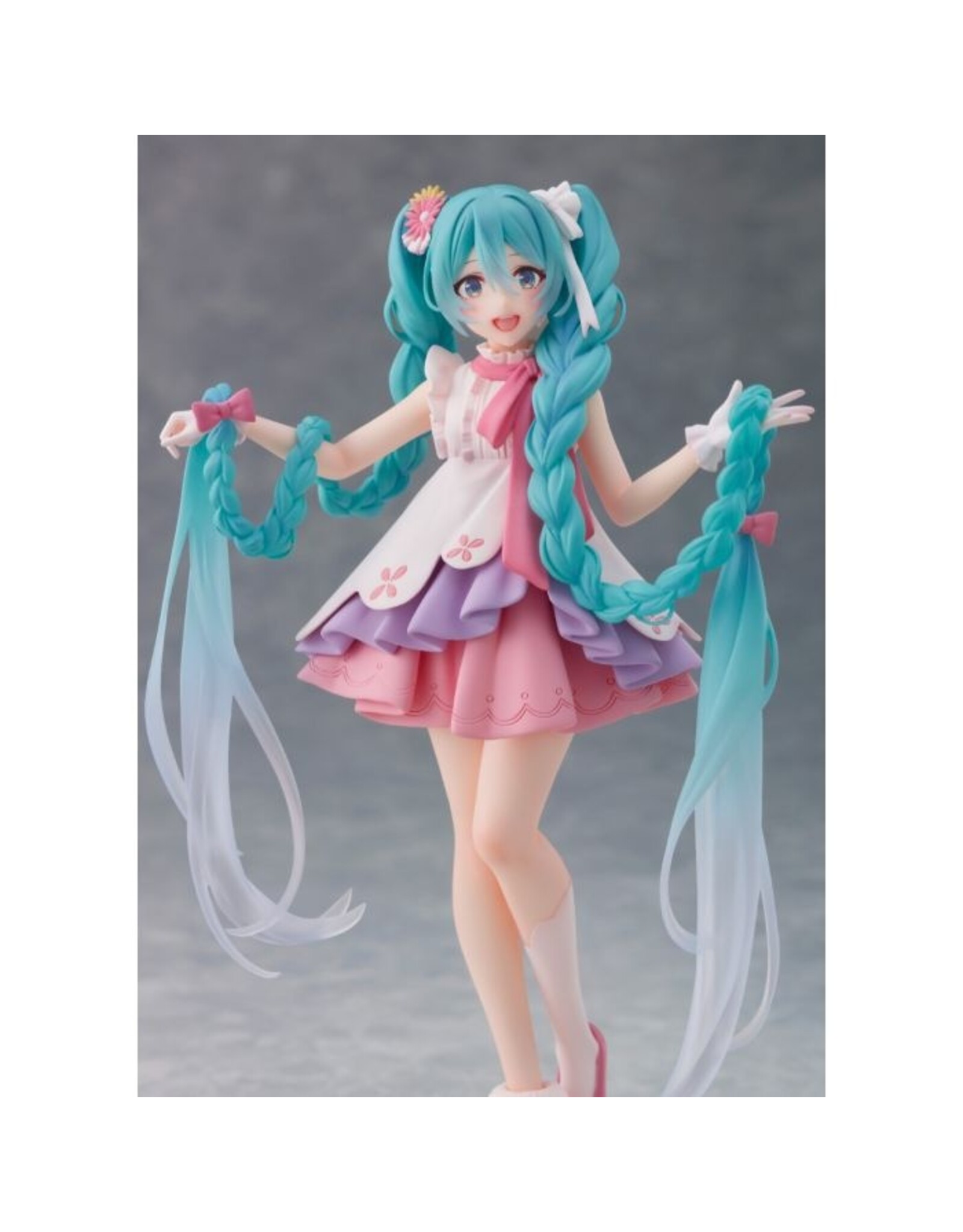 Rapunzel Hatsune Miku Wonderland Figure *Pre-order*