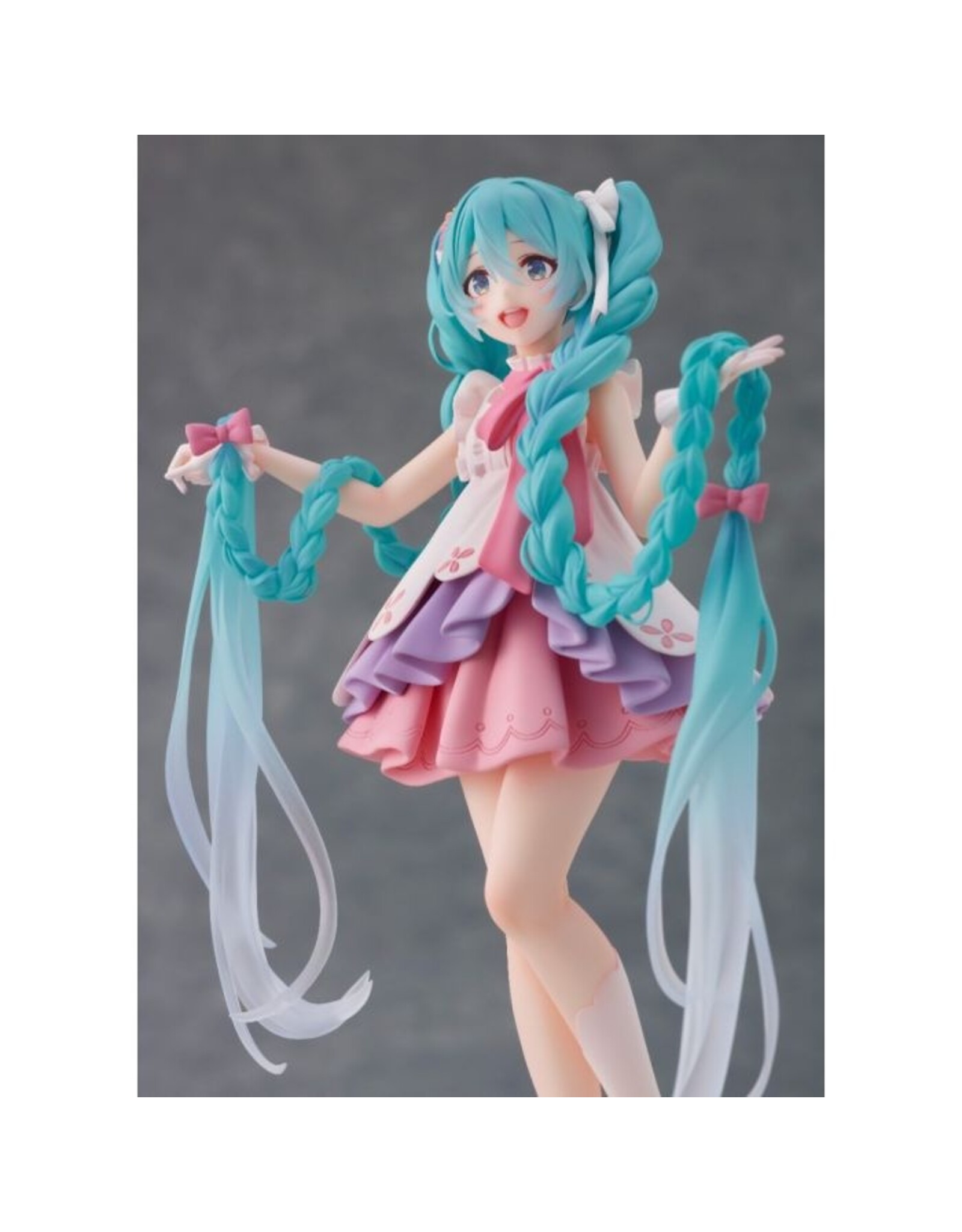 Rapunzel Hatsune Miku Wonderland Figure *Pre-order*