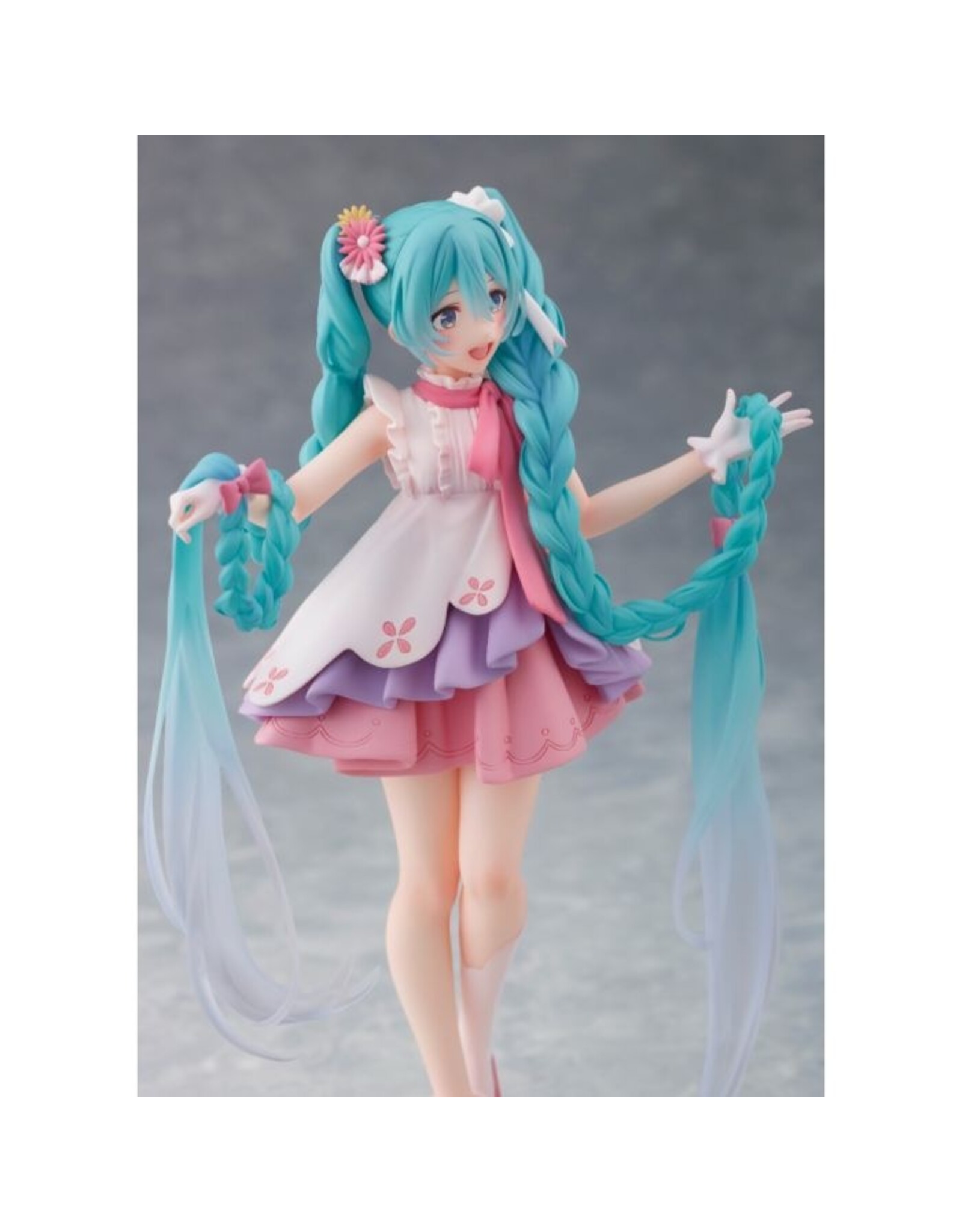 Rapunzel Hatsune Miku Wonderland Figure *Pre-order*