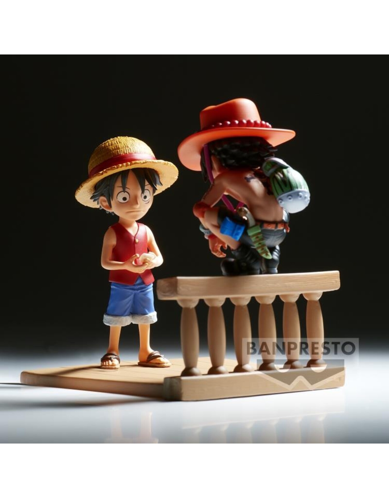 One Piece Log Stories Luffy & Ace Figure