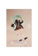 Hatsune Miku Fashion Preppy Ver. Figure *Pre-order*