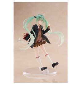 Hatsune Miku Fashion Preppy Ver. Figure *Pre-order*