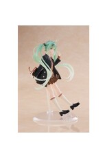 Hatsune Miku Fashion Preppy Ver. Figure *Pre-order*