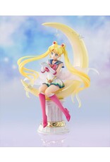 Bandai Super Sailor Moon Figuarts Zero Chouette: Legendary Silver Crystal