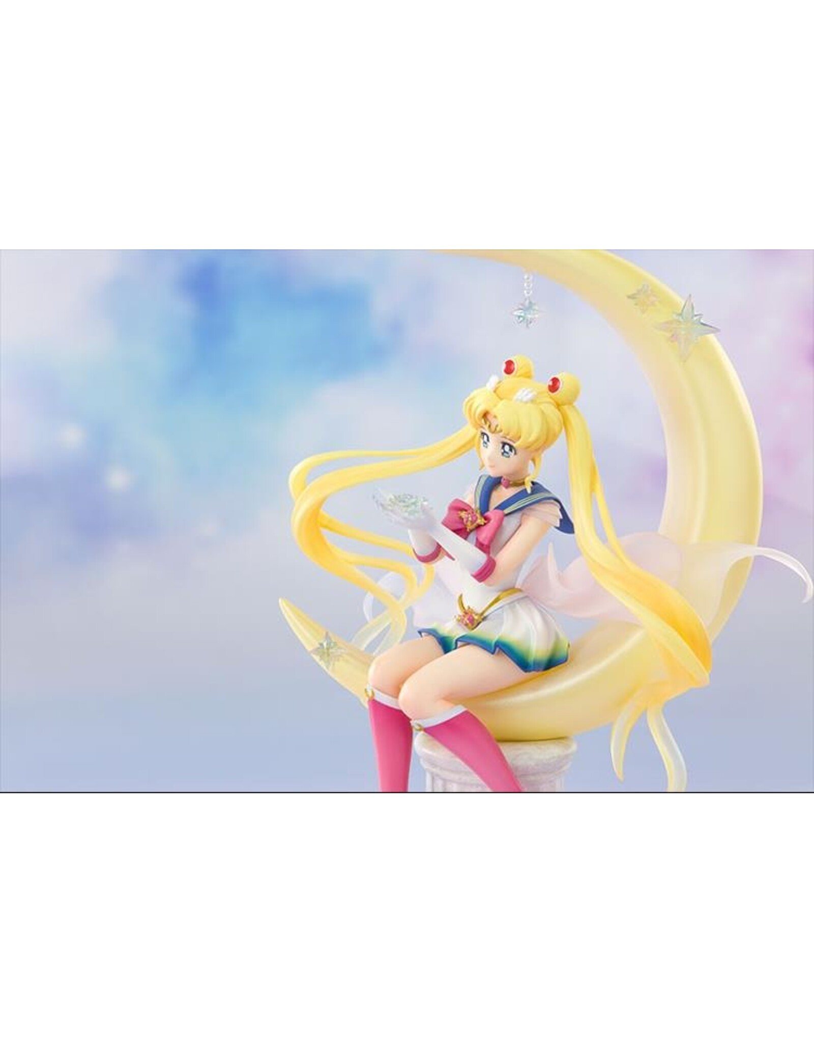 Bandai Super Sailor Moon Figuarts Zero Chouette: Legendary Silver Crystal