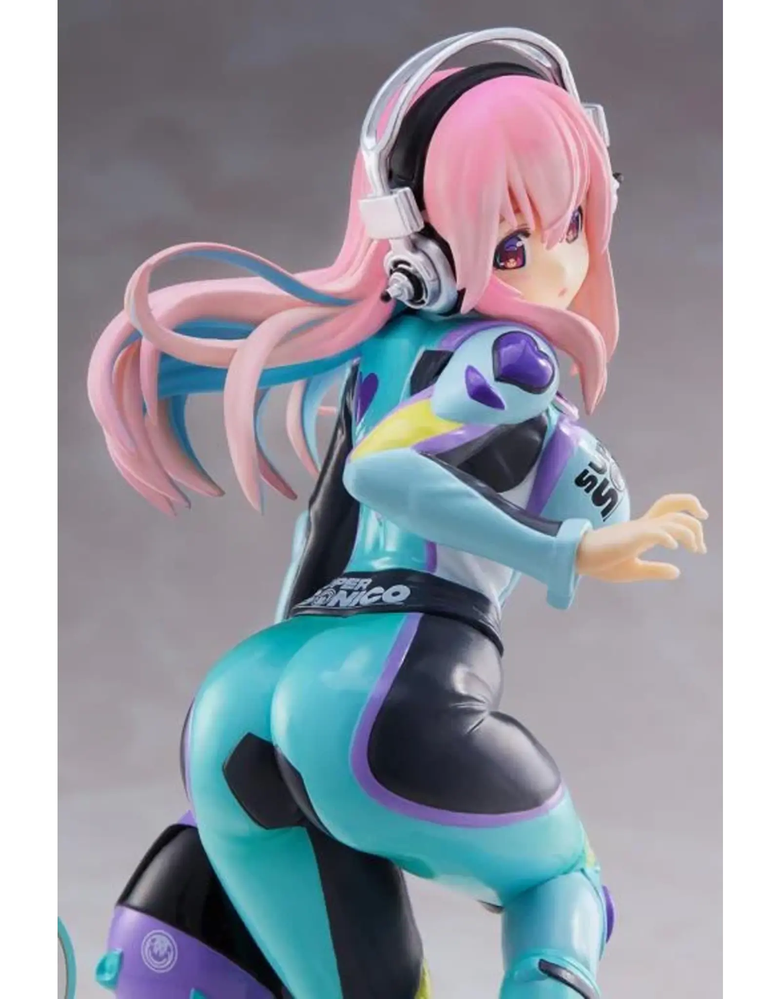Tenitol Super Sonico Figure