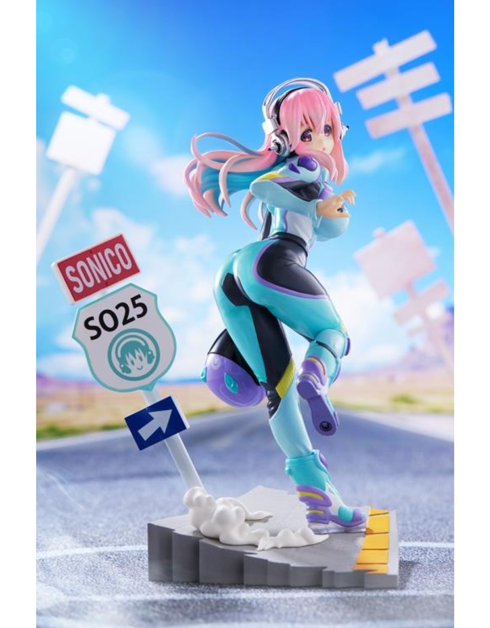 Tenitol Super Sonico Figure