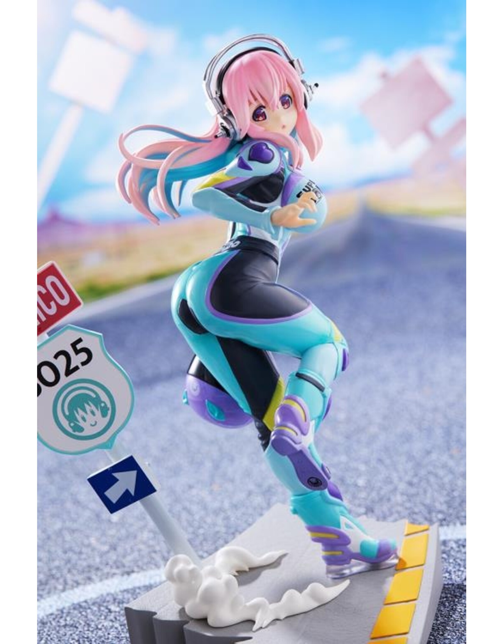 Tenitol Super Sonico Figure