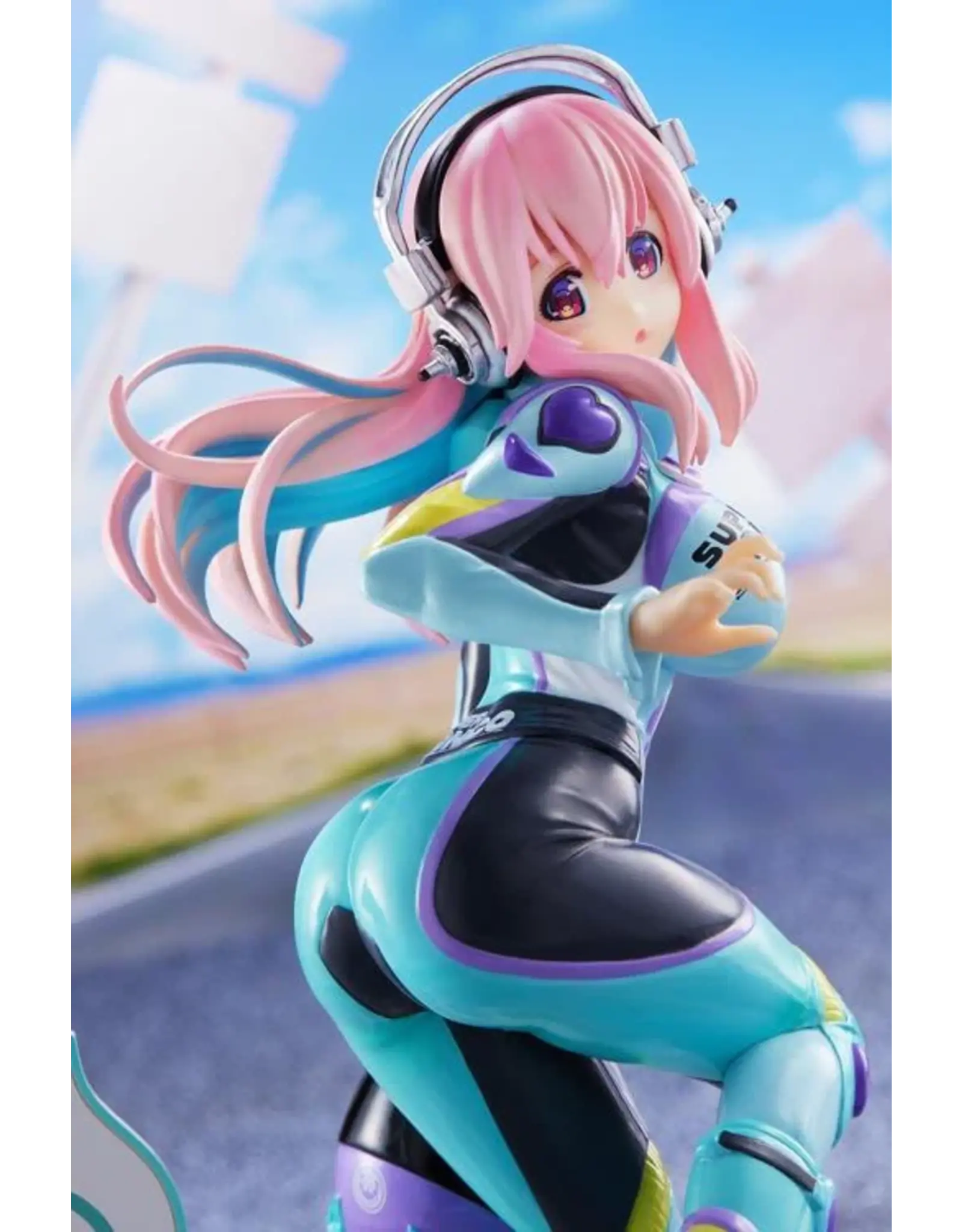 Tenitol Super Sonico Figure