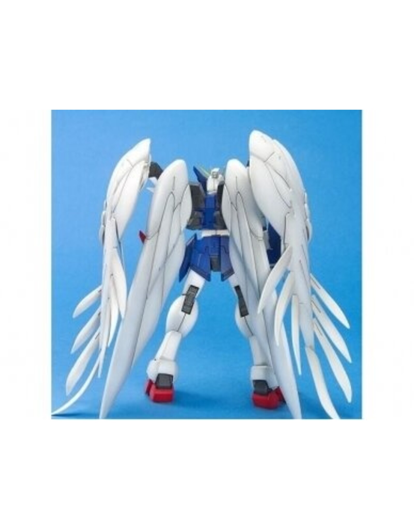 XXXG-00W0 Wing Gundam Zero EW 1/100 MG Model Kit