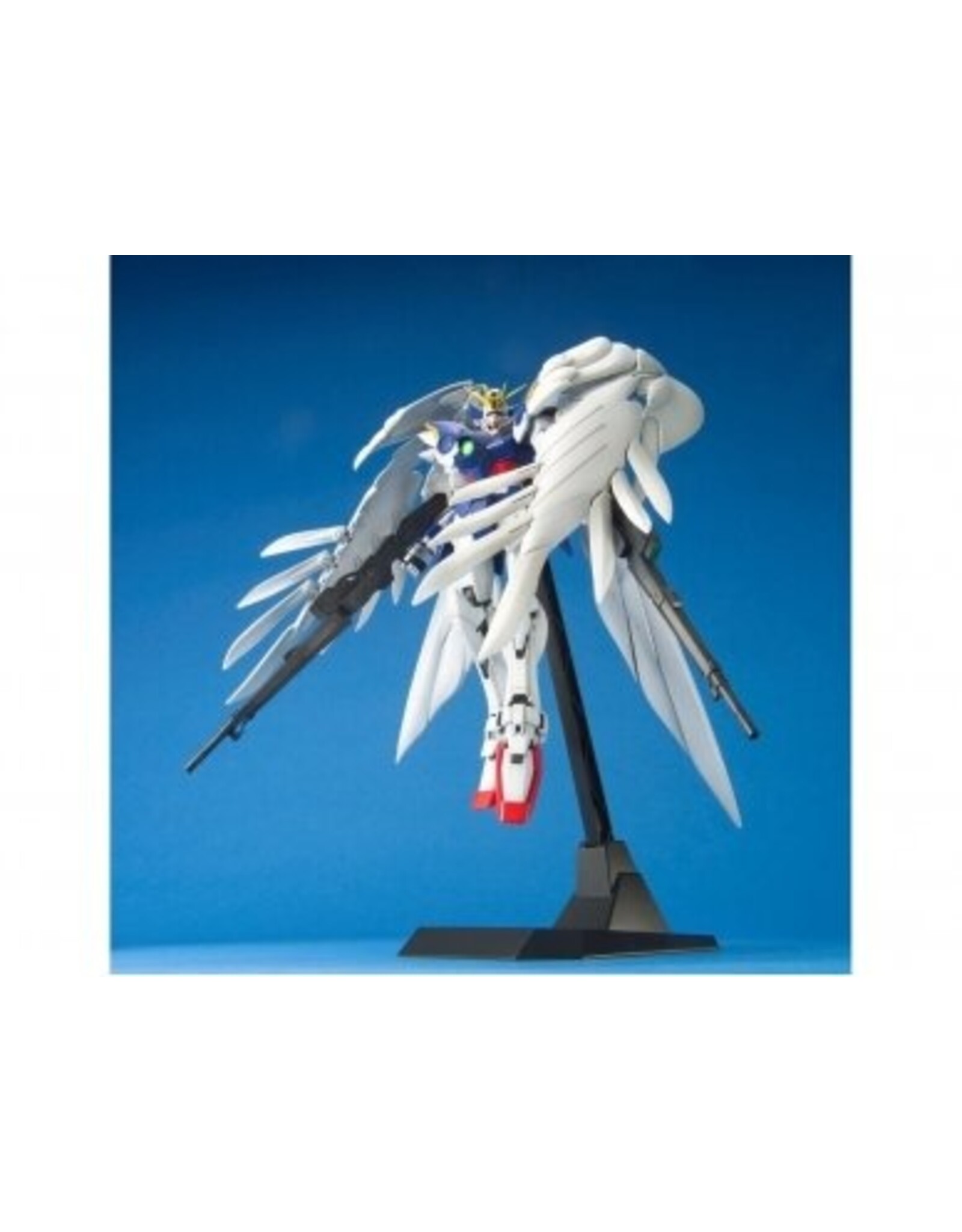 XXXG-00W0 Wing Gundam Zero EW 1/100 MG Model Kit