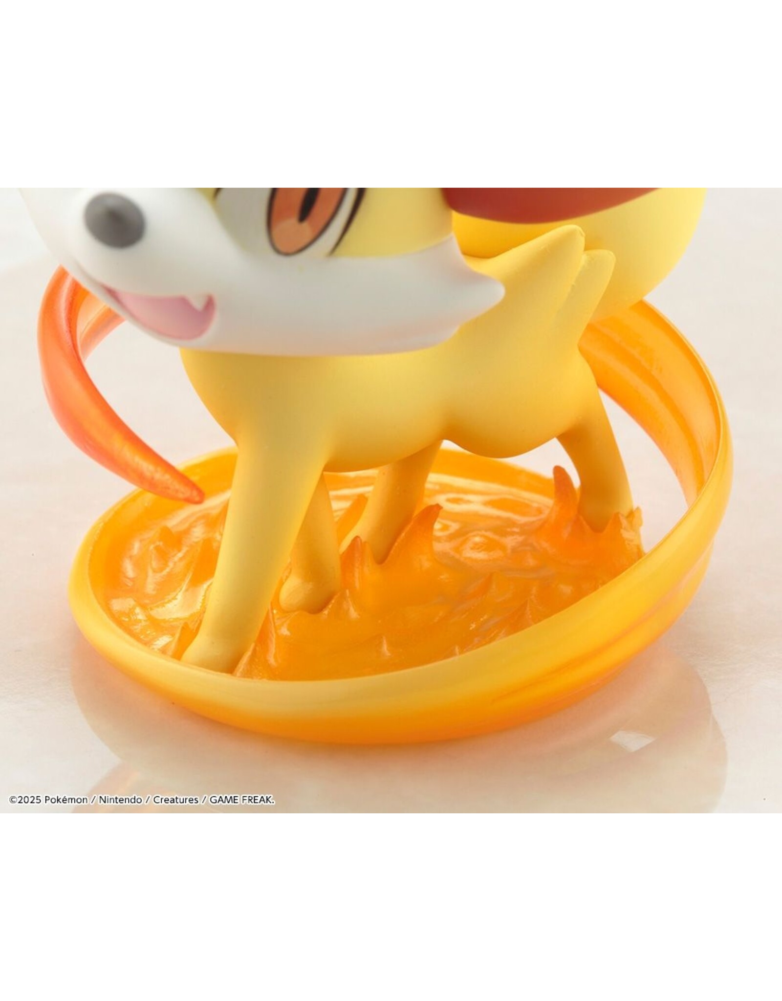 Serena with Fennekin 1/8 Artfx J Scale Figure
