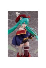 Puss in Boots Hatsune Miku Wonderland Figure