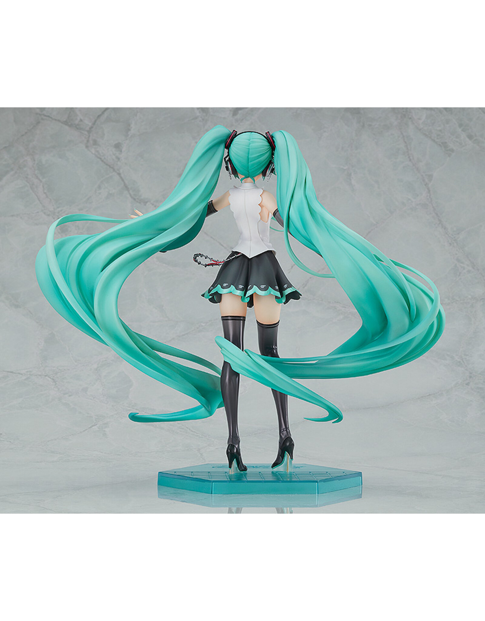 Hatsune Miku NT 1/8 Scale Figure