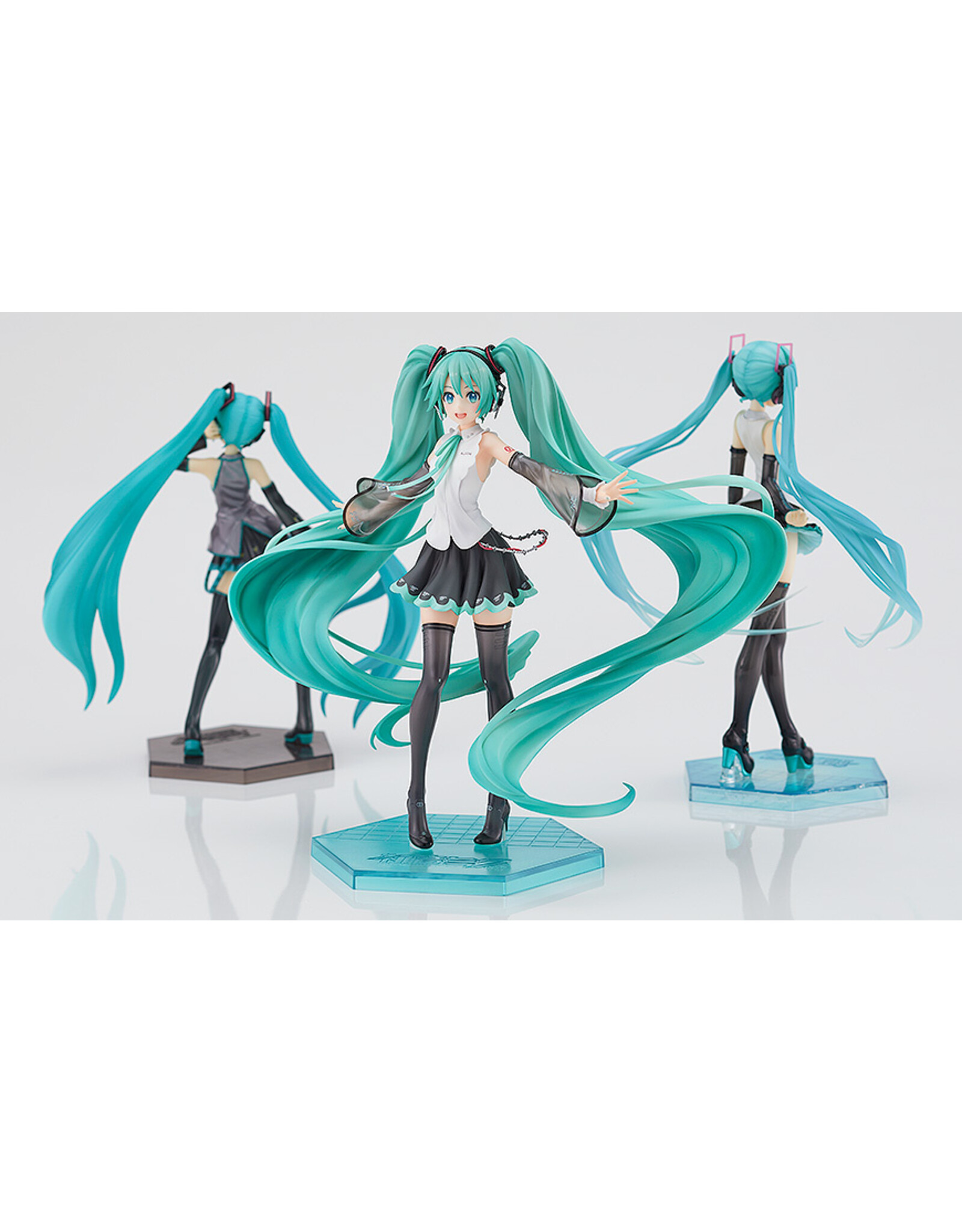 Hatsune Miku NT 1/8 Scale Figure