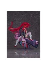 Yoko and Yoko M-Tank Scale Figure