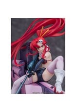 Yoko and Yoko M-Tank Scale Figure