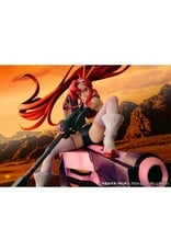 Yoko and Yoko M-Tank Scale Figure