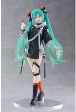 Hatsune Miku Fashion Punk Ver. Figure