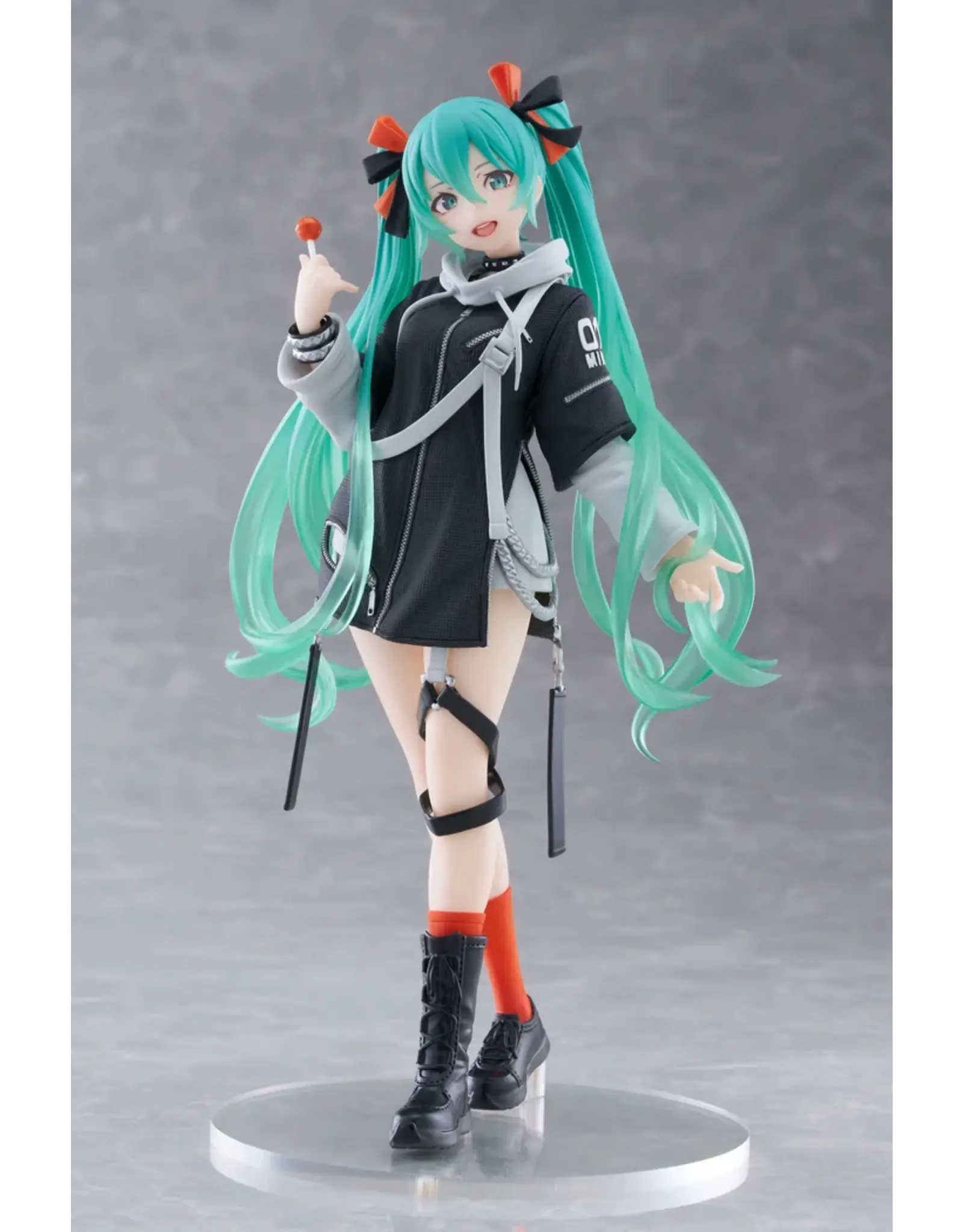 Hatsune Miku Fashion Punk Ver. Figure