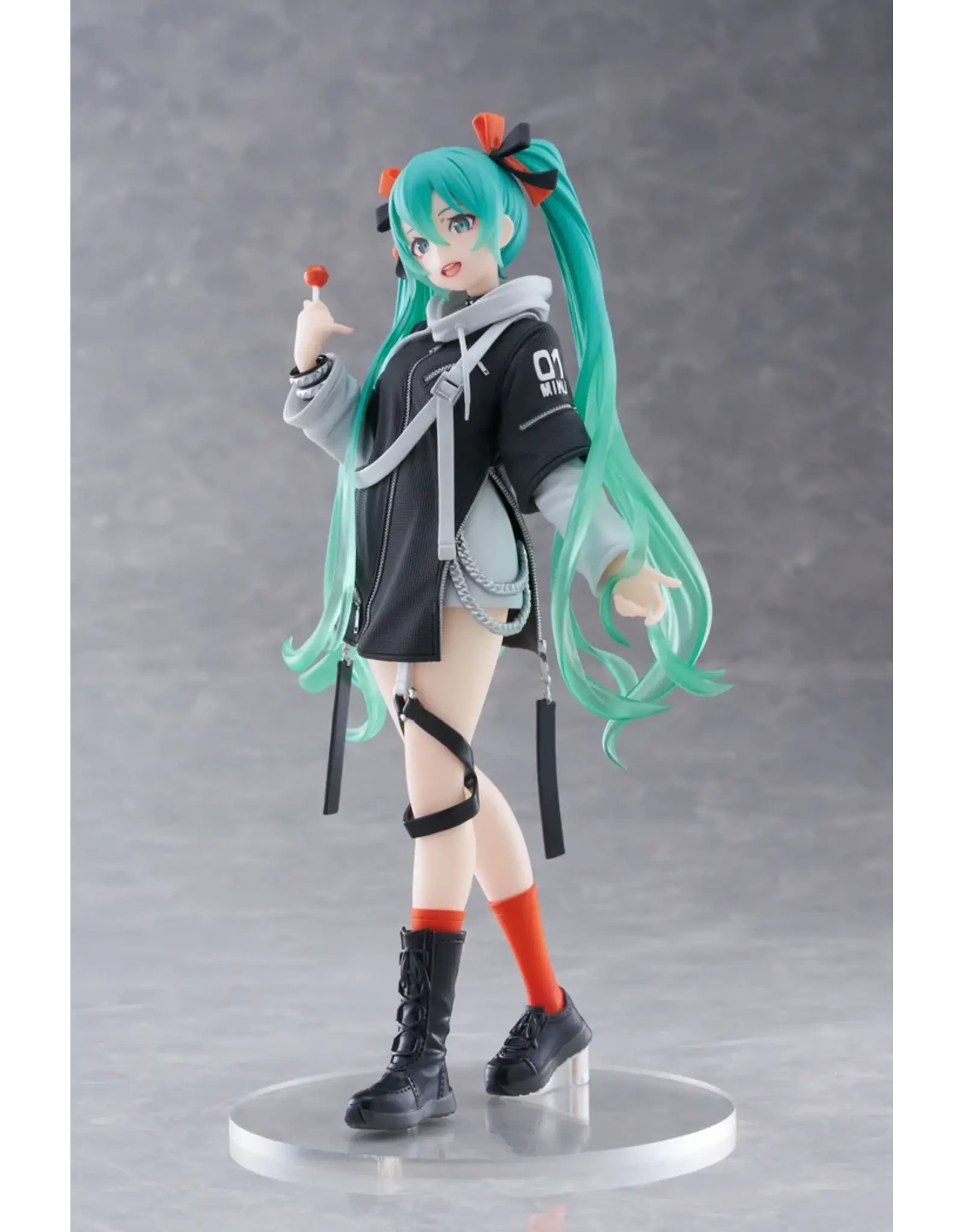 Hatsune Miku Fashion Punk Ver. Figure