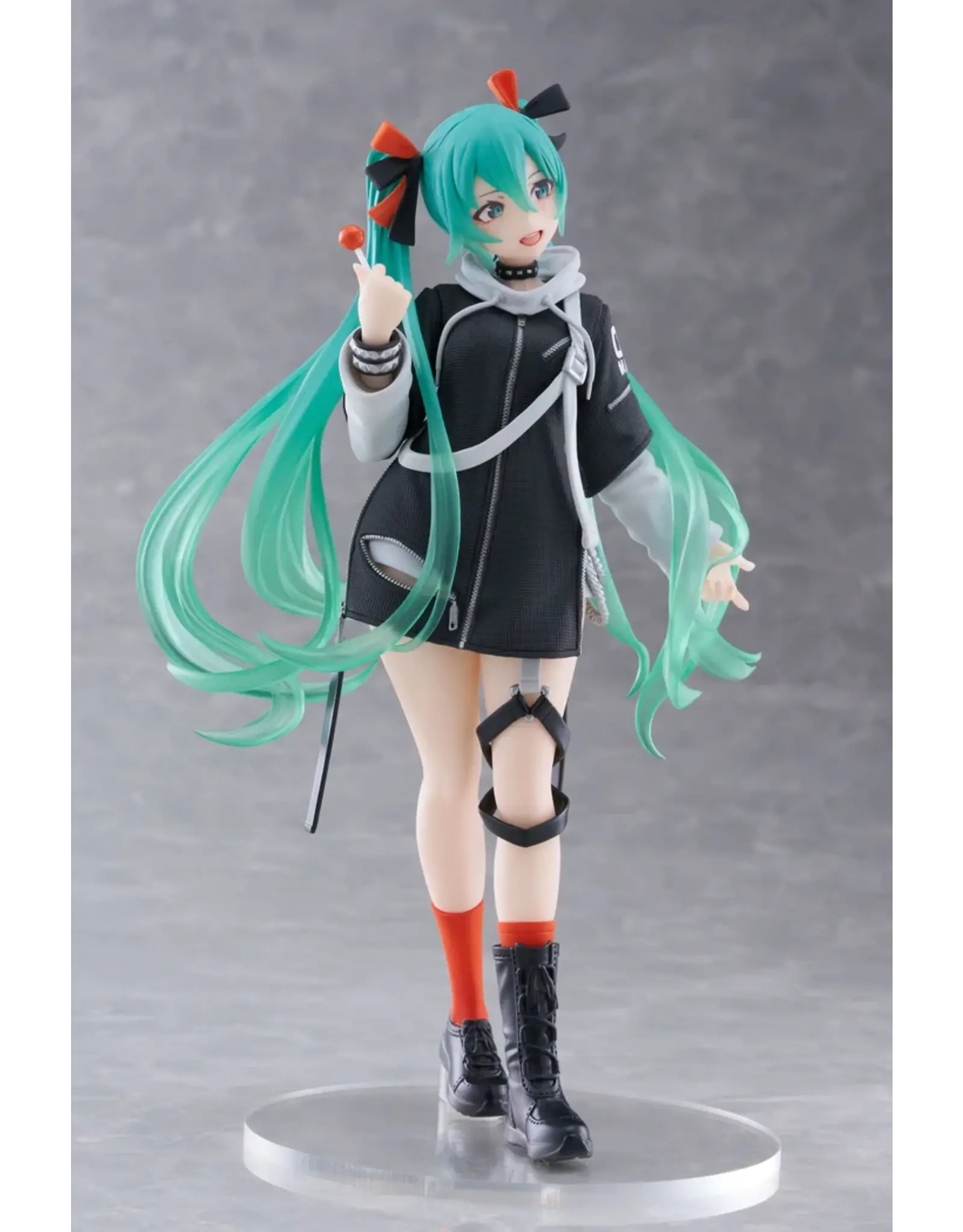 Hatsune Miku Fashion Punk Ver. Figure