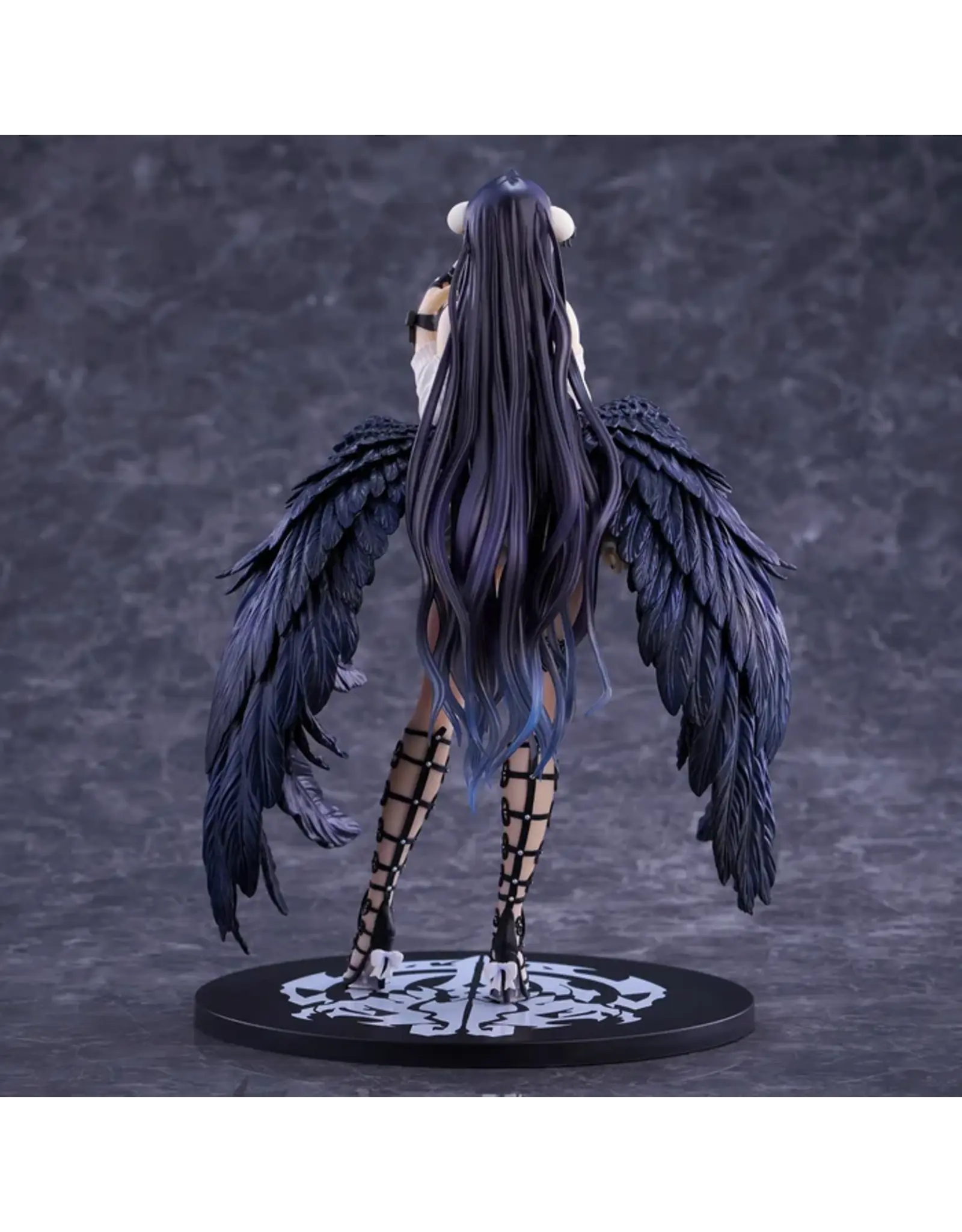 Albedo so-bin Ver. Limited Color 1/7 Scale Figure