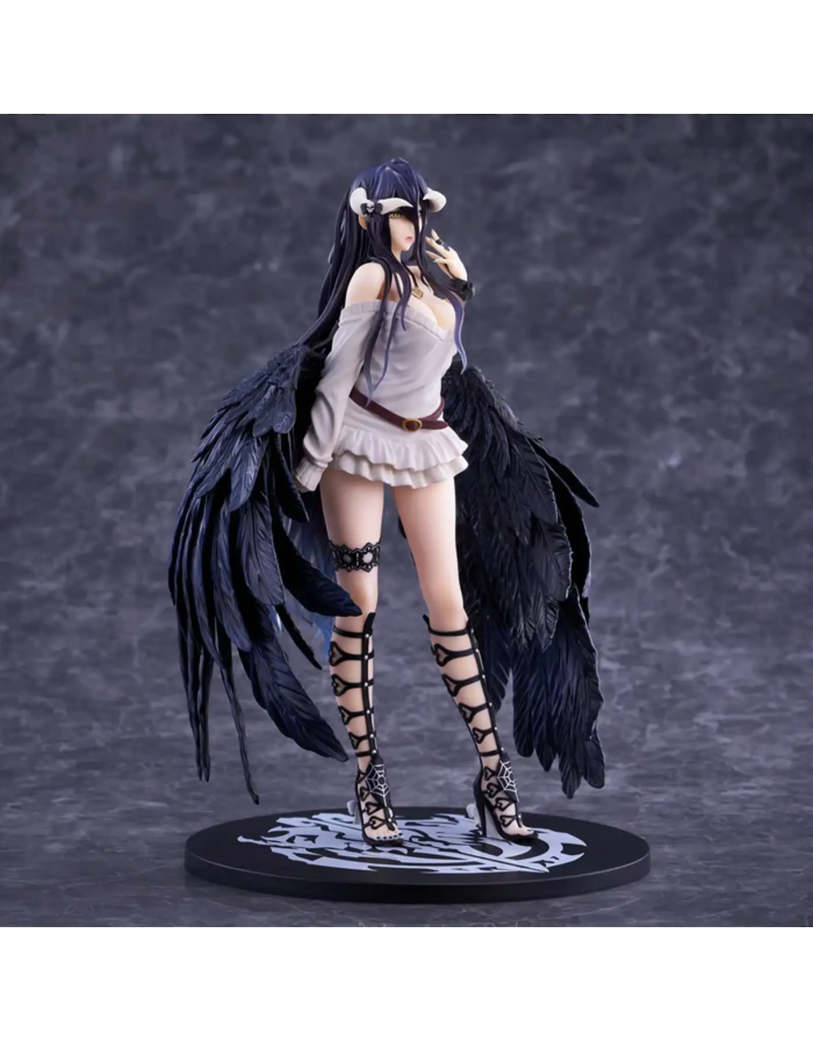 Albedo so-bin Ver. Limited Color 1/7 Scale Figure