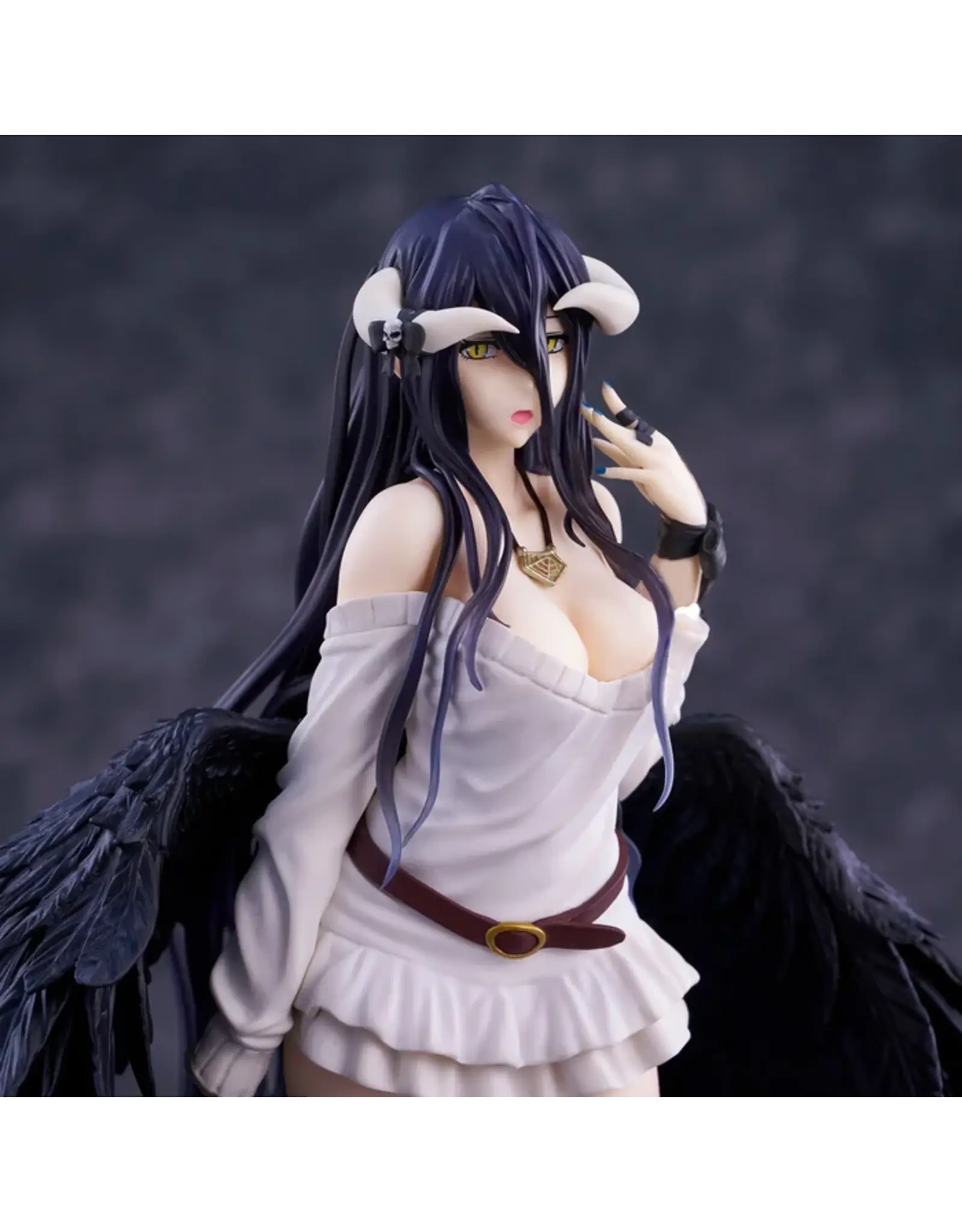 Albedo so-bin Ver. Limited Color 1/7 Scale Figure